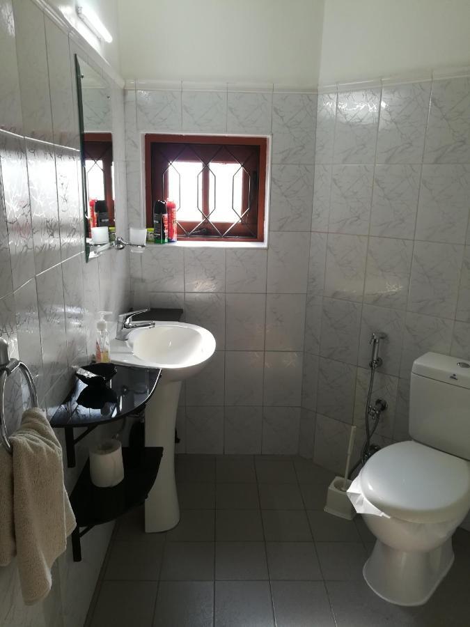 Ayubowan Guesthouse Negombo Ngoại thất bức ảnh